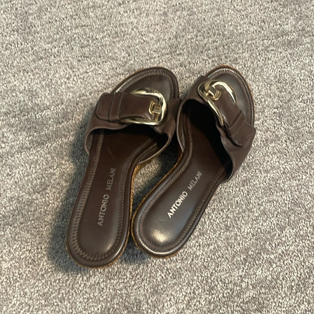 Antonio Melani Y2K Wedge Sandals Raffia Wrapped Gold Buckle Slide On 6 Resort